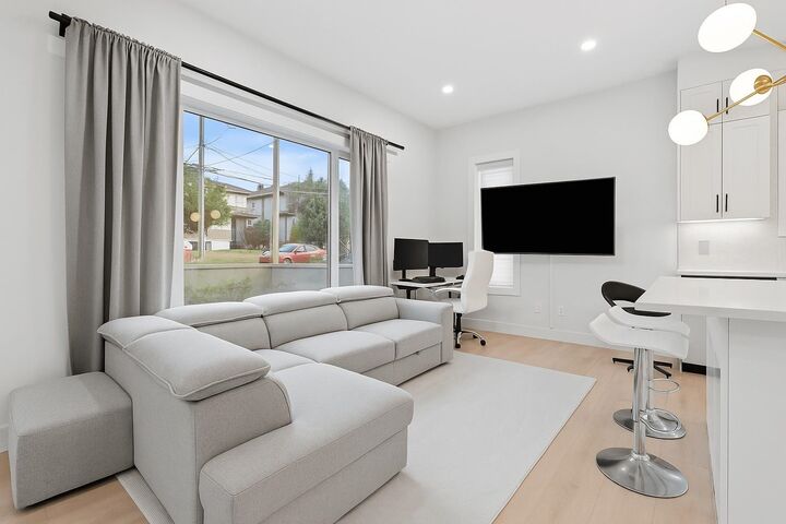 Property Photo: 5499 Manor Street BC V5G 1B6
