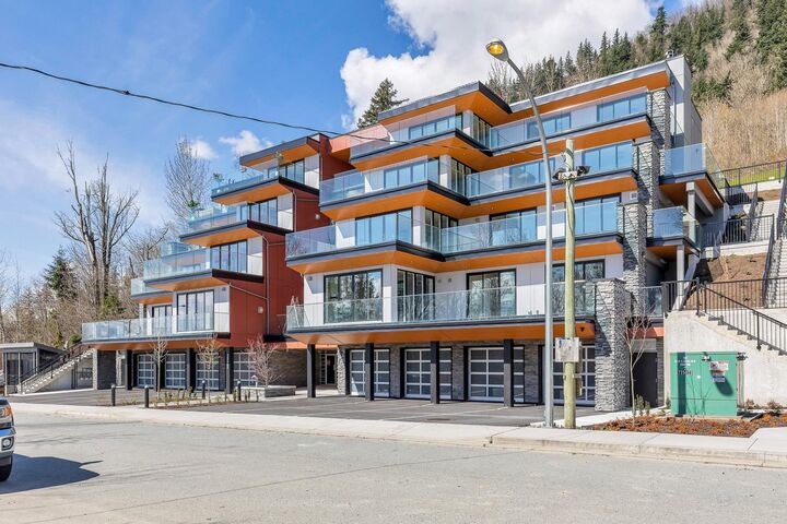 Property Photo: 36545 Florence Drive 501 BC V3G 0B6