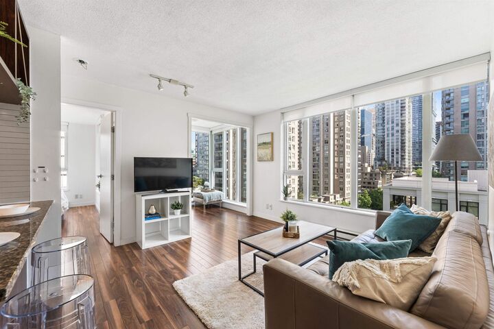 Property Photo:  1010 Richards Street 1002  BC V6B 1G2 