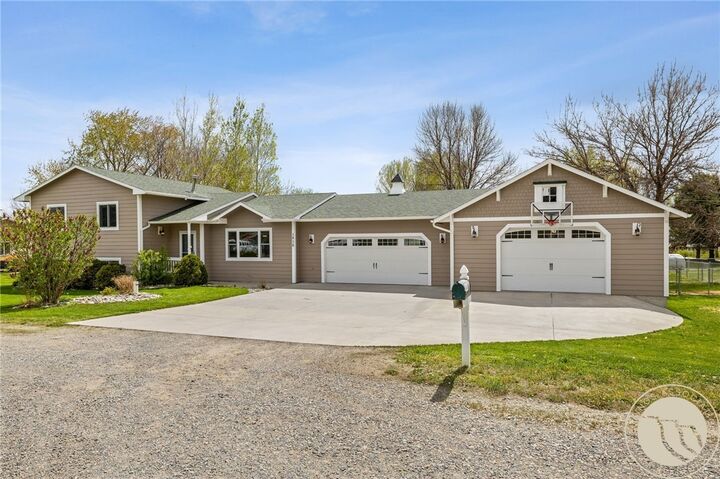 Property Photo:  1818 W Maryland Ln  MT 59044 