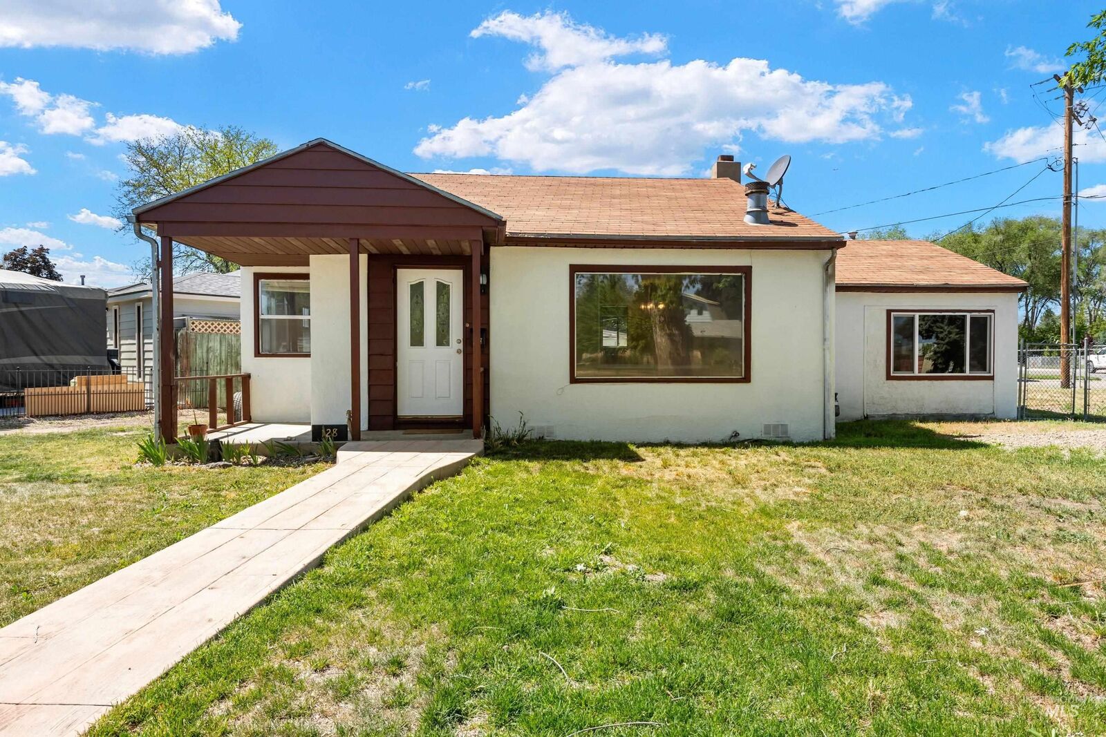 Property Photo:  128 Mountain View Dr.  ID 83647 