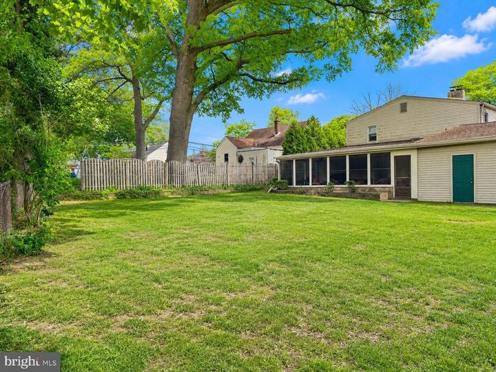 Property Photo:  605 Maple Avenue  NJ 08106 