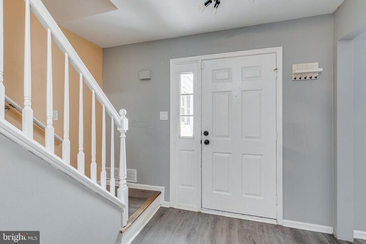 Property Photo:  45 Stratford Lane  NJ 08054 