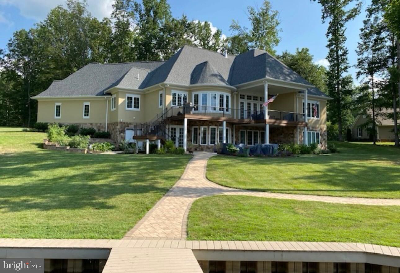 Property Photo:  230 Raven Road  VA 23024 
