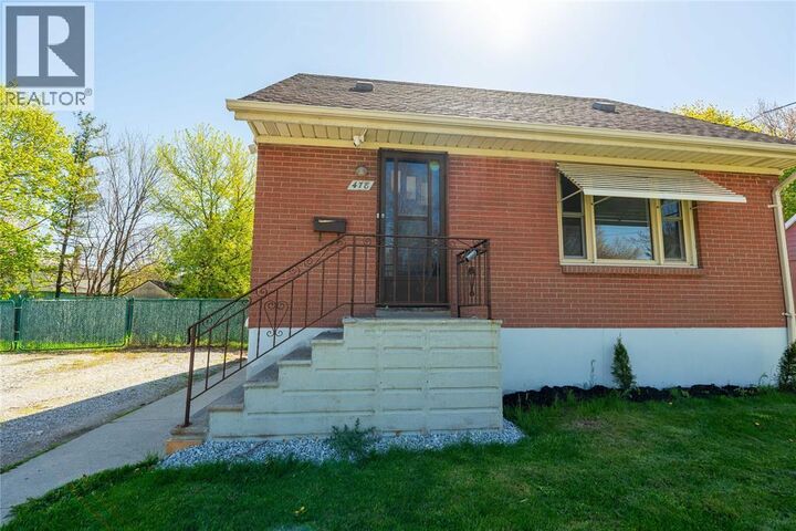 Property Photo:  478 Indian Road  ON N7T 7G4 