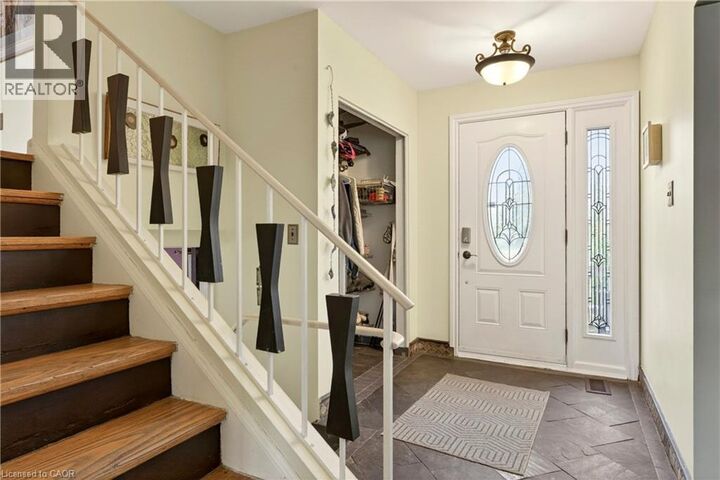 Property Photo:  6 Seagram Place  ON L8T 4H9 