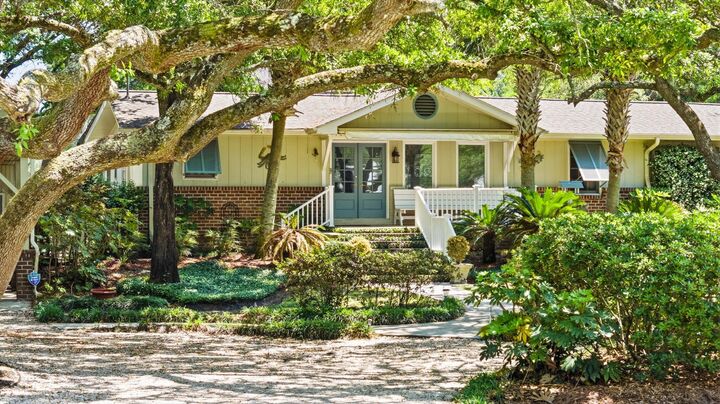 Property Photo:  268 Lakeshore Dr.  SC 29585 
