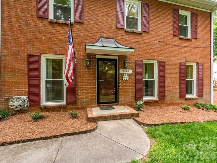 Property Photo:  9607 Riddick Place  NC 28105 