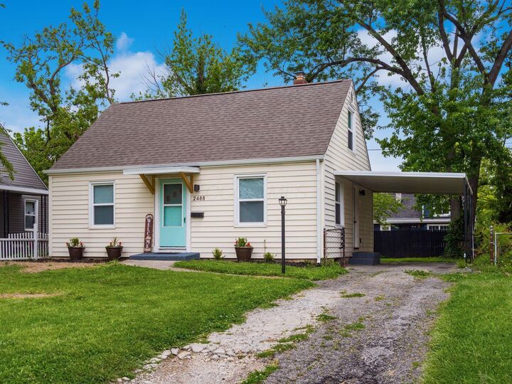 Property Photo:  2488 McGuffey Road  OH 43211 