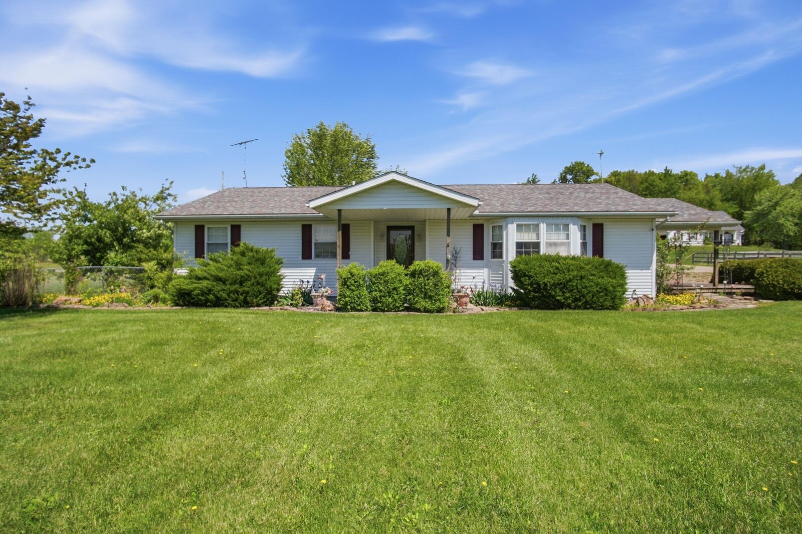 Property Photo:  2760 Flint Ridge Road  OH 43746 