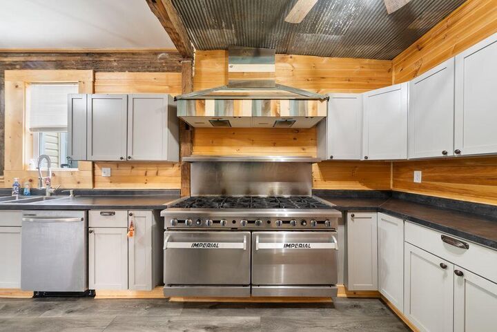 Property Photo:  62 E North Street  OH 43338 