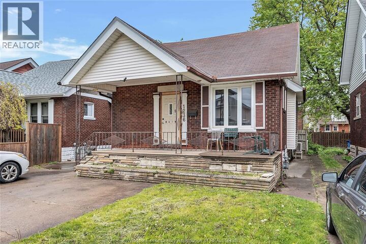 Property Photo:  1236 Marentette Avenue Lower  ON N8X 4C6 