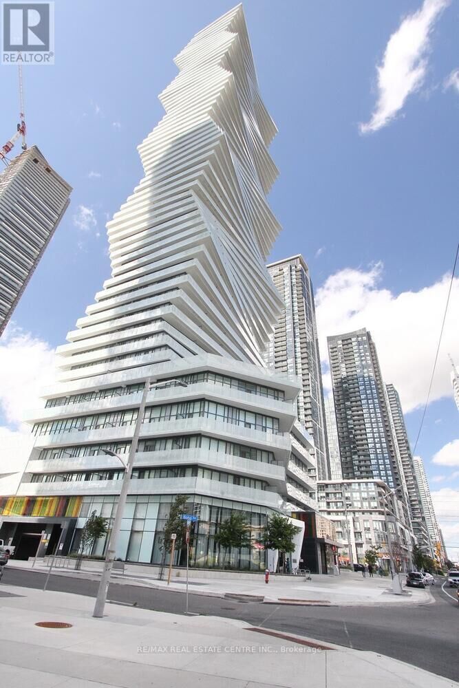 Property Photo:  3900 Confederation Parkway 3602  ON L5B 4M6 