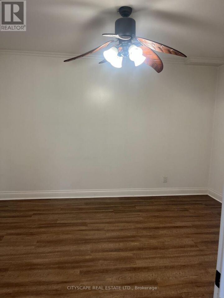 Property Photo:  74 Creanona Boulevard Bsmt  ON L8E 5T2 