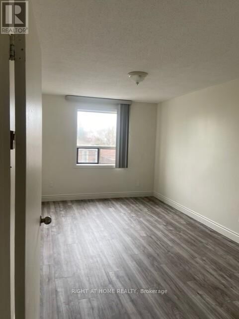 Property Photo:  3358 Lake Shore Boulevard West B  ON M8W 1M9 