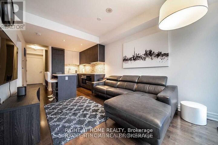Property Photo:  8 The Esplanade 3203  ON M5E 0A6 