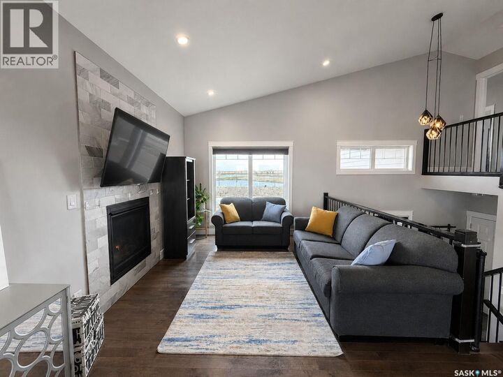 Property Photo:  250 Prairie Dawn Drive  SK S0K 1K1 