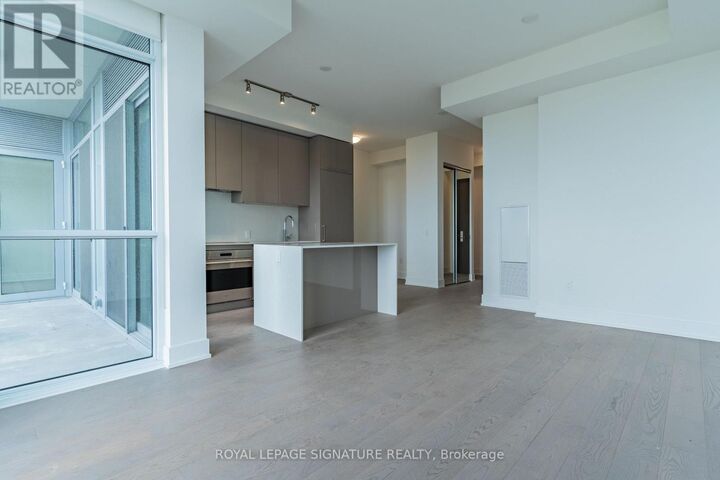 Property Photo:  1 Yorkville Avenue 5606  ON M4W 0B1 