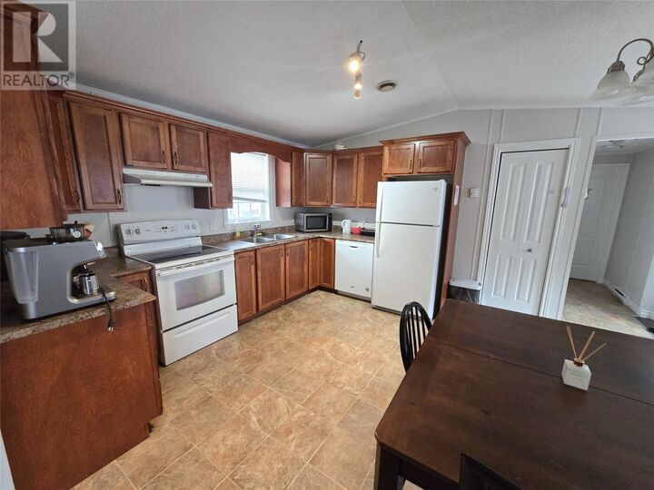 Property Photo:  4040 Duley Crescent  NL A2V 2R4 