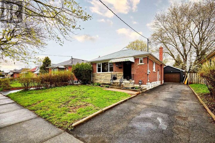 Property Photo:  295 Baldwin Street  ON L1H 6H5 