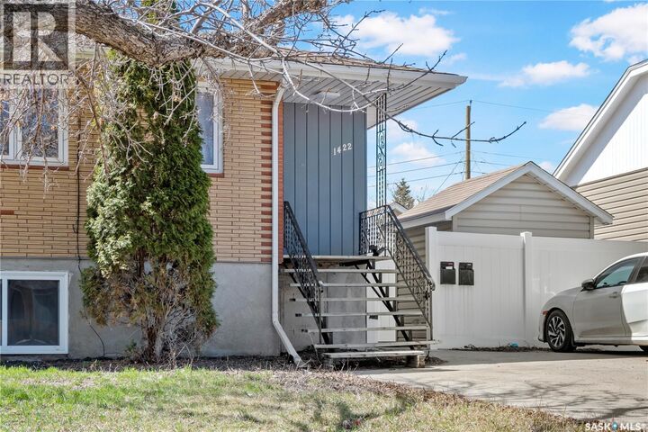 Property Photo:  1422 Rupert Street  SK S4N 1V8 