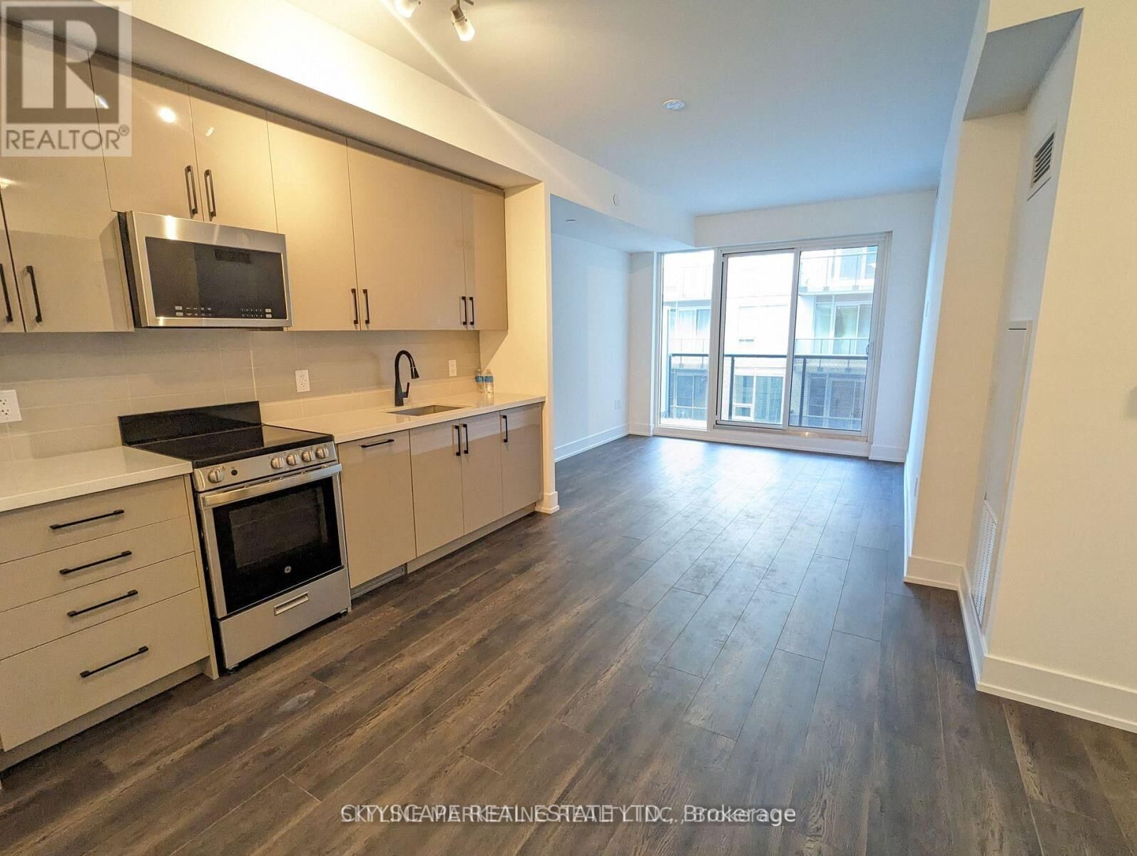 Property Photo:  2450 Old Bronte Road 549  ON L6M 5P6 