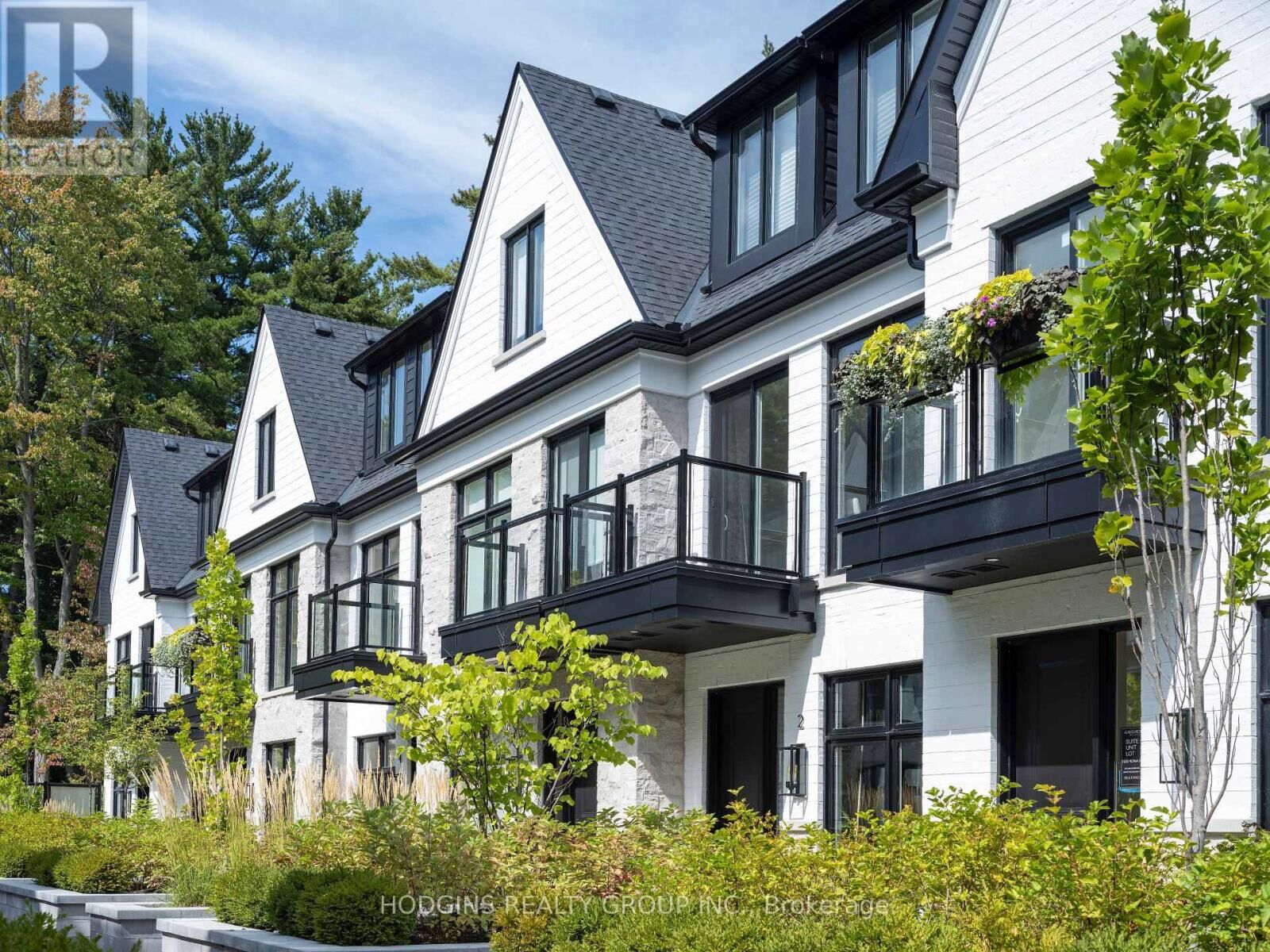Property Photo:  1138 Mona Road 13  ON L5G 0C8 