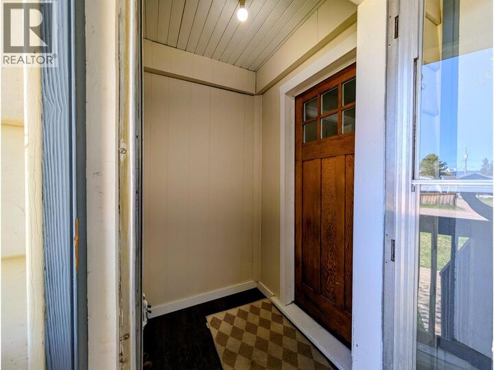Property Photo:  3923 First Avenue  BC V0J 2N0 