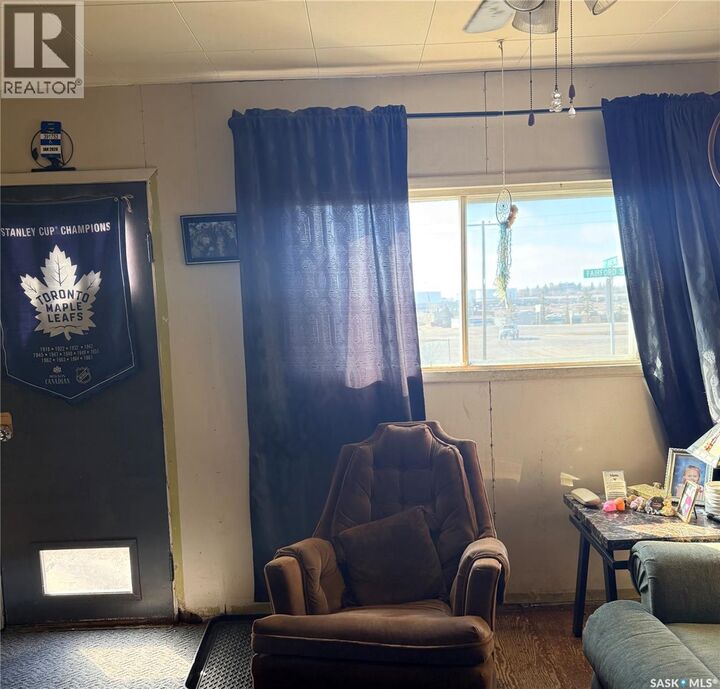 Property Photo:  902 Fairford Street E  SK S6H 0G5 