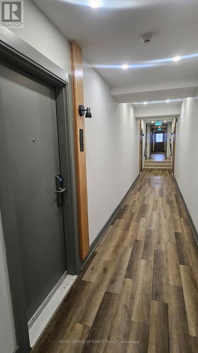 Property Photo:  61 Parent Avenue S08  ON K1N 7A7 