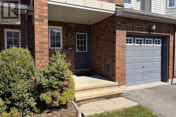 Property Photo:  209 Rolling Meadow Crescent  ON K1W 0B1 