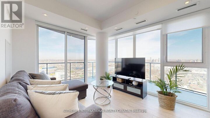 Property Photo:  36 Zorra Street 3103  ON M8Z 4Z7 