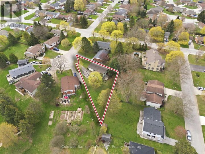 Property Photo:  516 Maitland Court  ON N0G 2W0 
