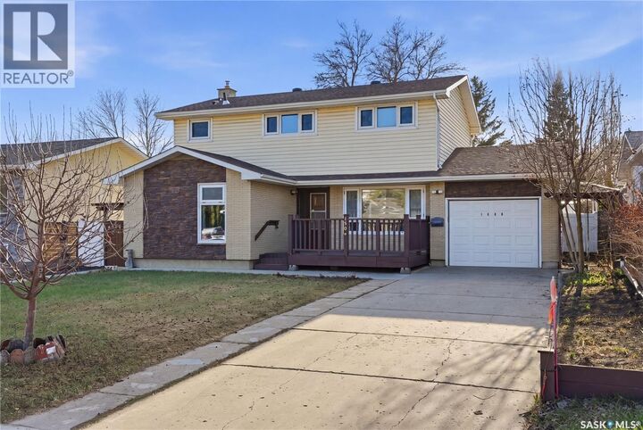 Property Photo:  1806 Arlington Avenue  SK S7H 2Y7 