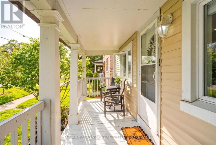 Property Photo:  27 Wiley Street  ON L2R 4E6 