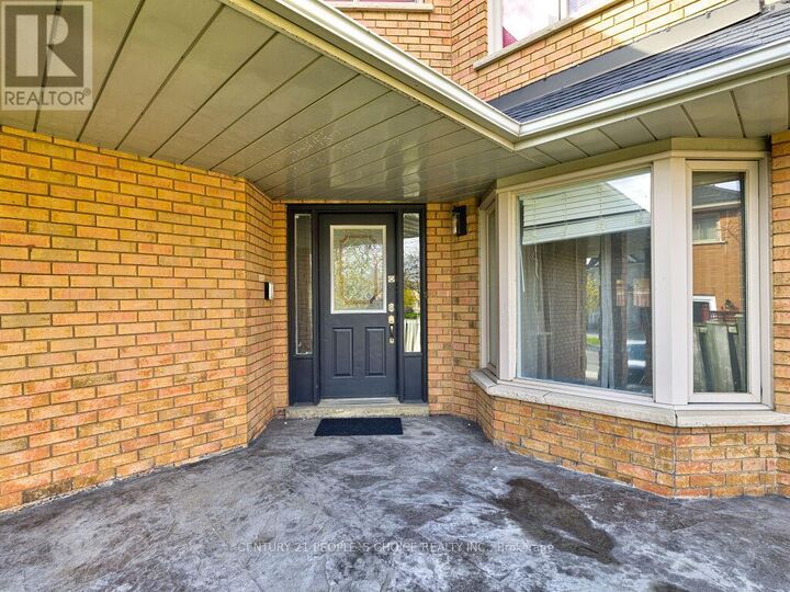 Property Photo:  5965 River Grove Avenue  ON L5M 4Z8 