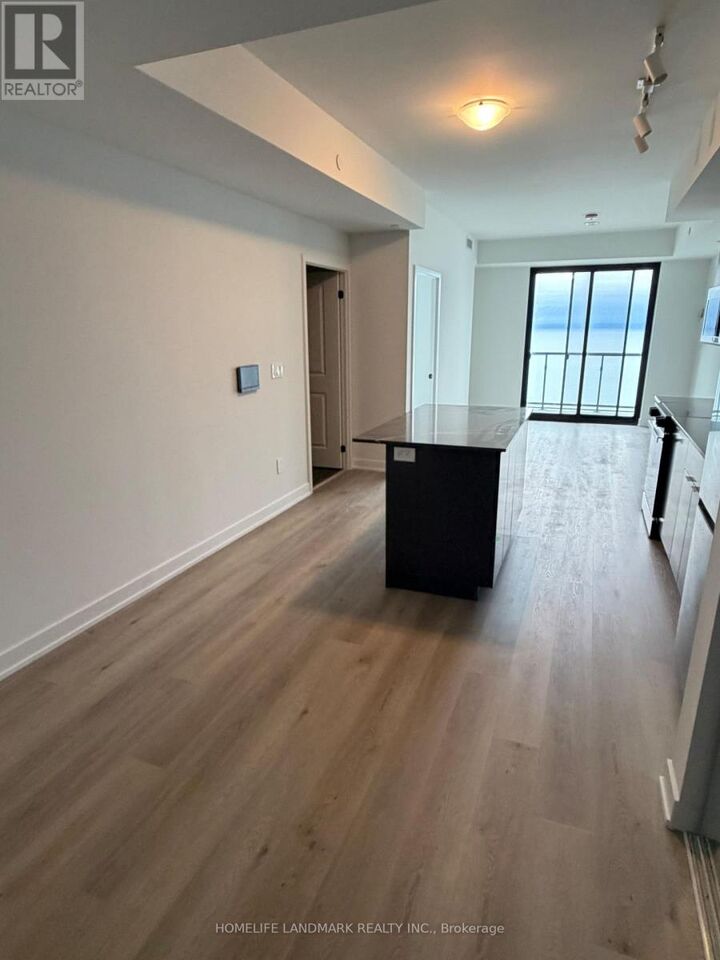Property Photo:  2075 Lakeshore Road 2005  ON L7R 0H3 