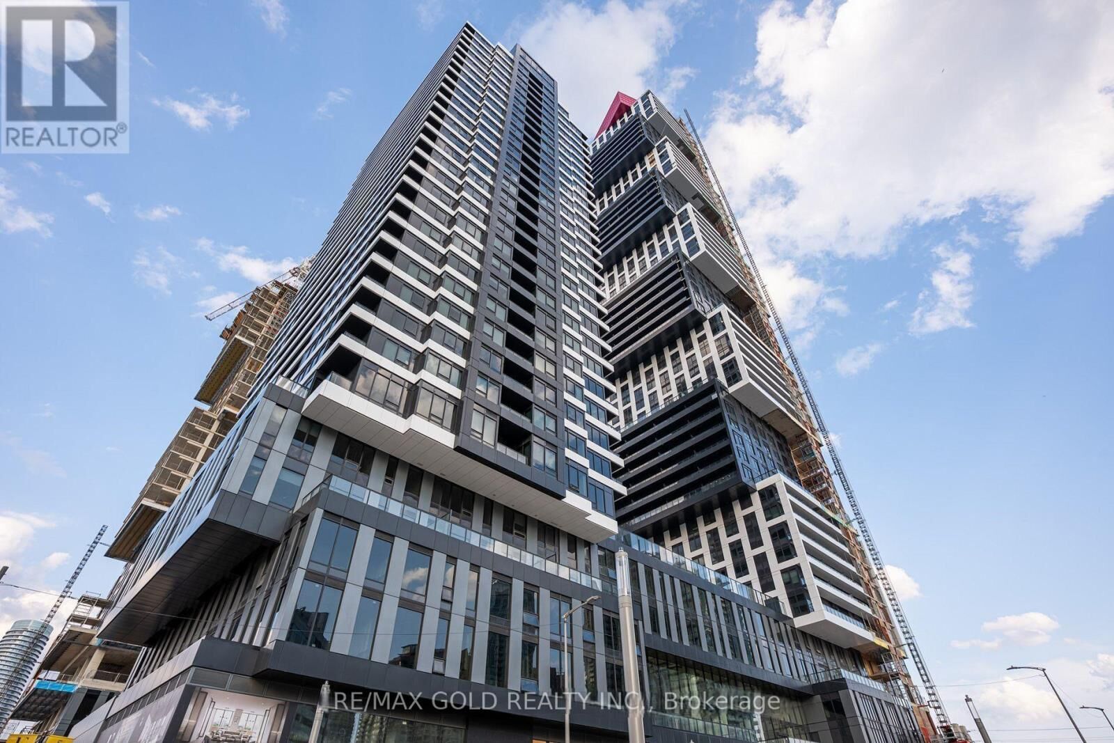 Property Photo:  4015 The Exchange Street 4701  ON L5B 0N9 