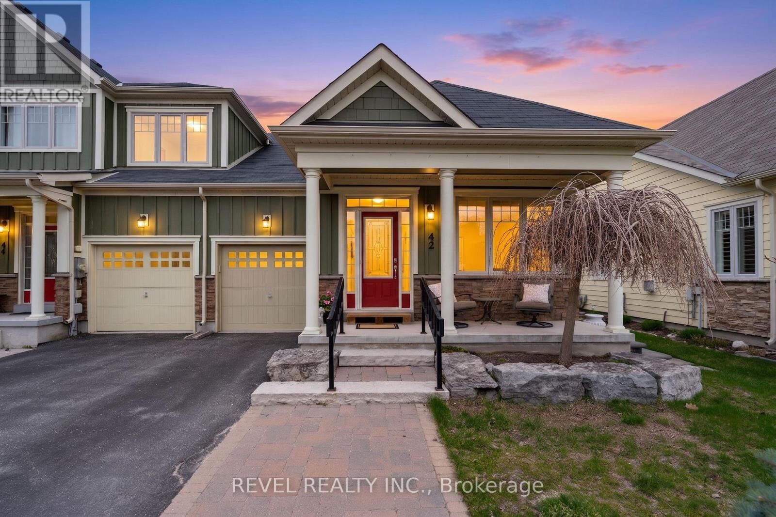 Property Photo:  42 Sandy Coast Crescent  ON L9Z 2L1 