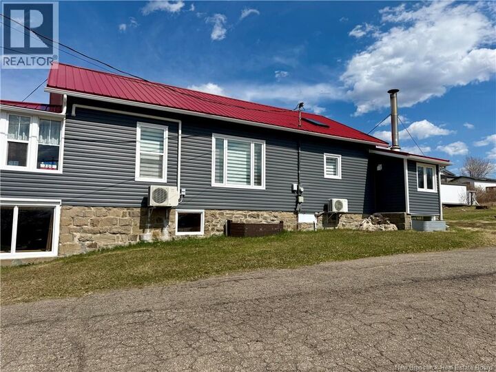 Property Photo:  300 Boulevard St-Pierre Ouest  NB E1W 1A3 