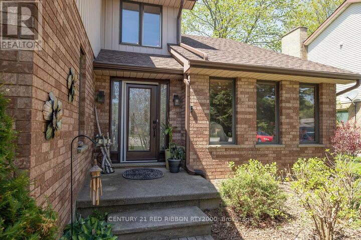 Property Photo:  110 Roe Street  ON N0L 1N0 