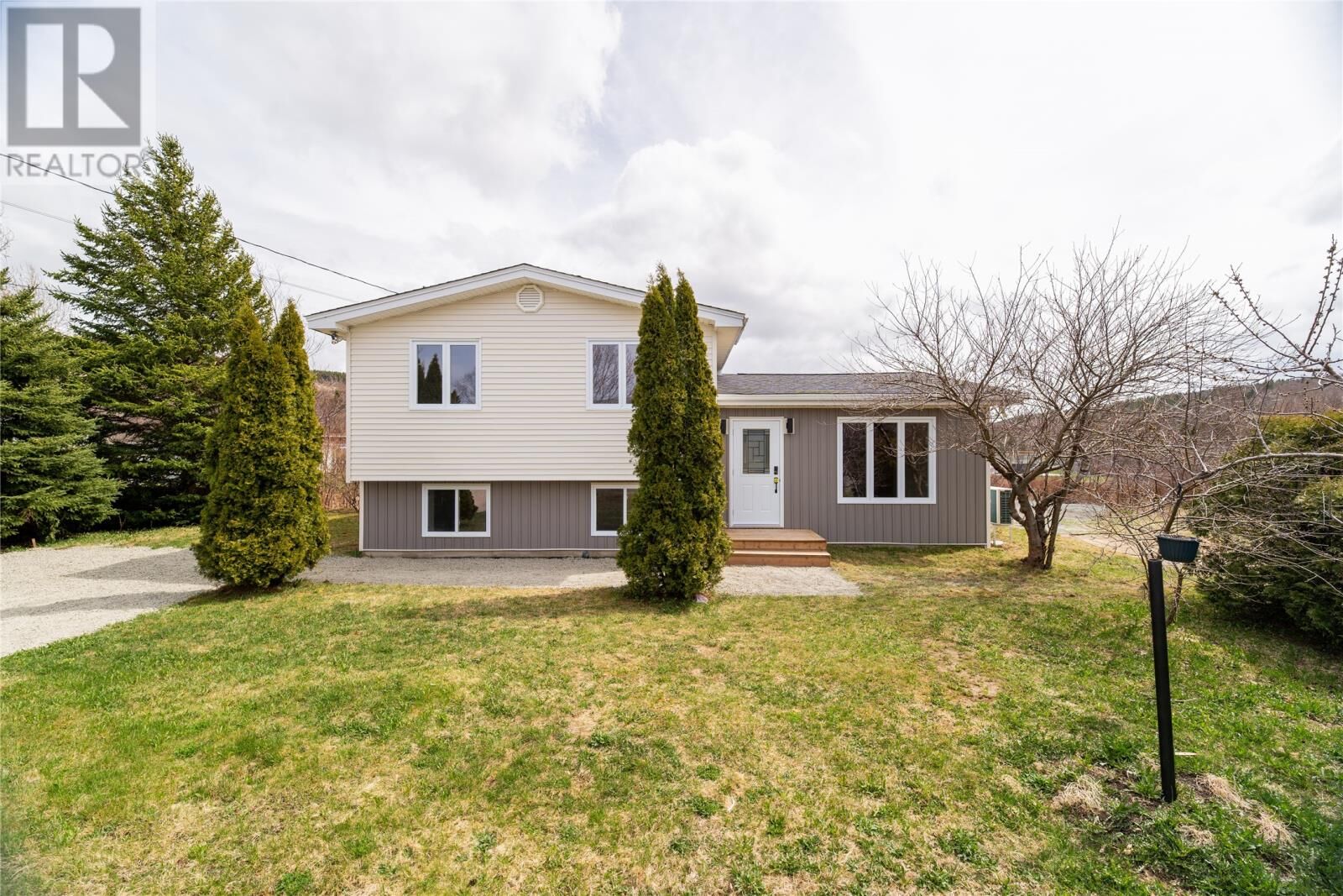 Property Photo:  9 Bessos Road  NL A1X 7T3 
