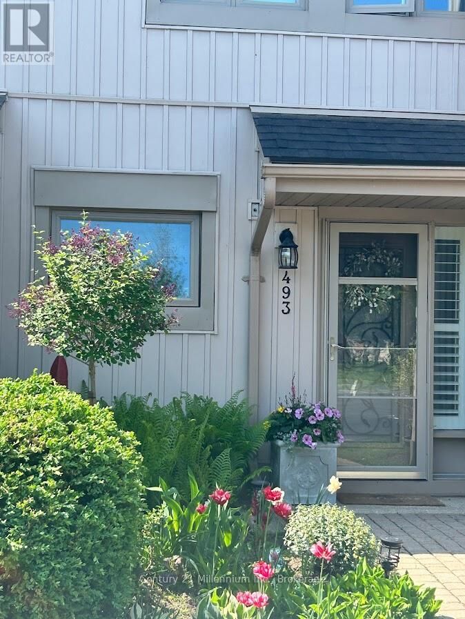 Property Photo:  493 Oxbow Crescent  ON L9Y 5B4 