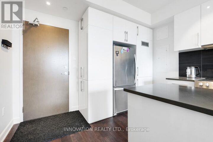 Property Photo:  10 Rosemount Avenue 410  ON K1Y 1P4 