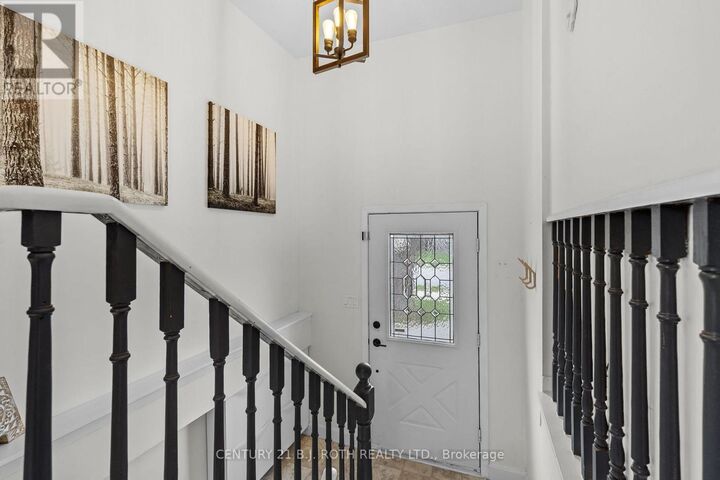 Property Photo:  197 Westmount Drive South  ON L3V 6E5 