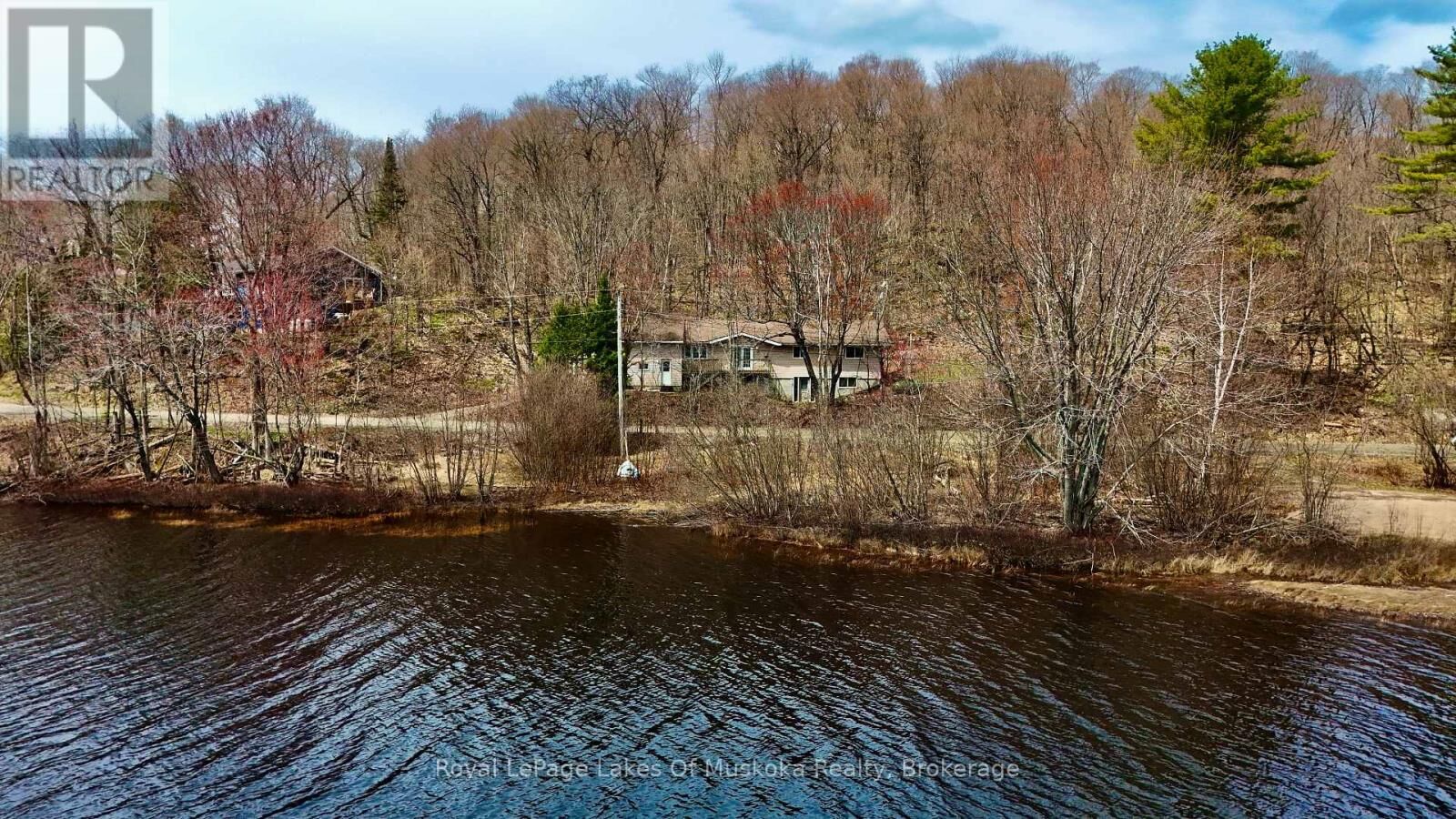 Property Photo:  88 North Deer Lake Road  ON P0B 1L0 