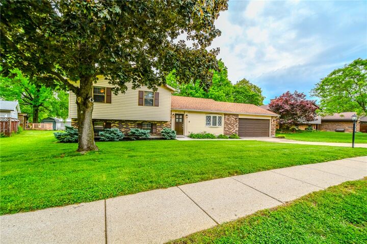 Property Photo:  600 Royal Springs Drive  OH 45066 