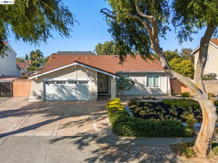 Property Photo:  36288 Tudor Pl  CA 94560 