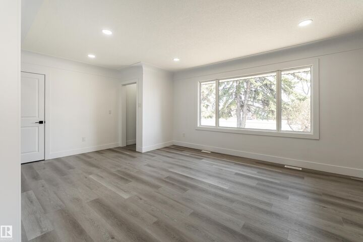 Property Photo:  11844 St Albert Trail NW  AB T5L 4G4 
