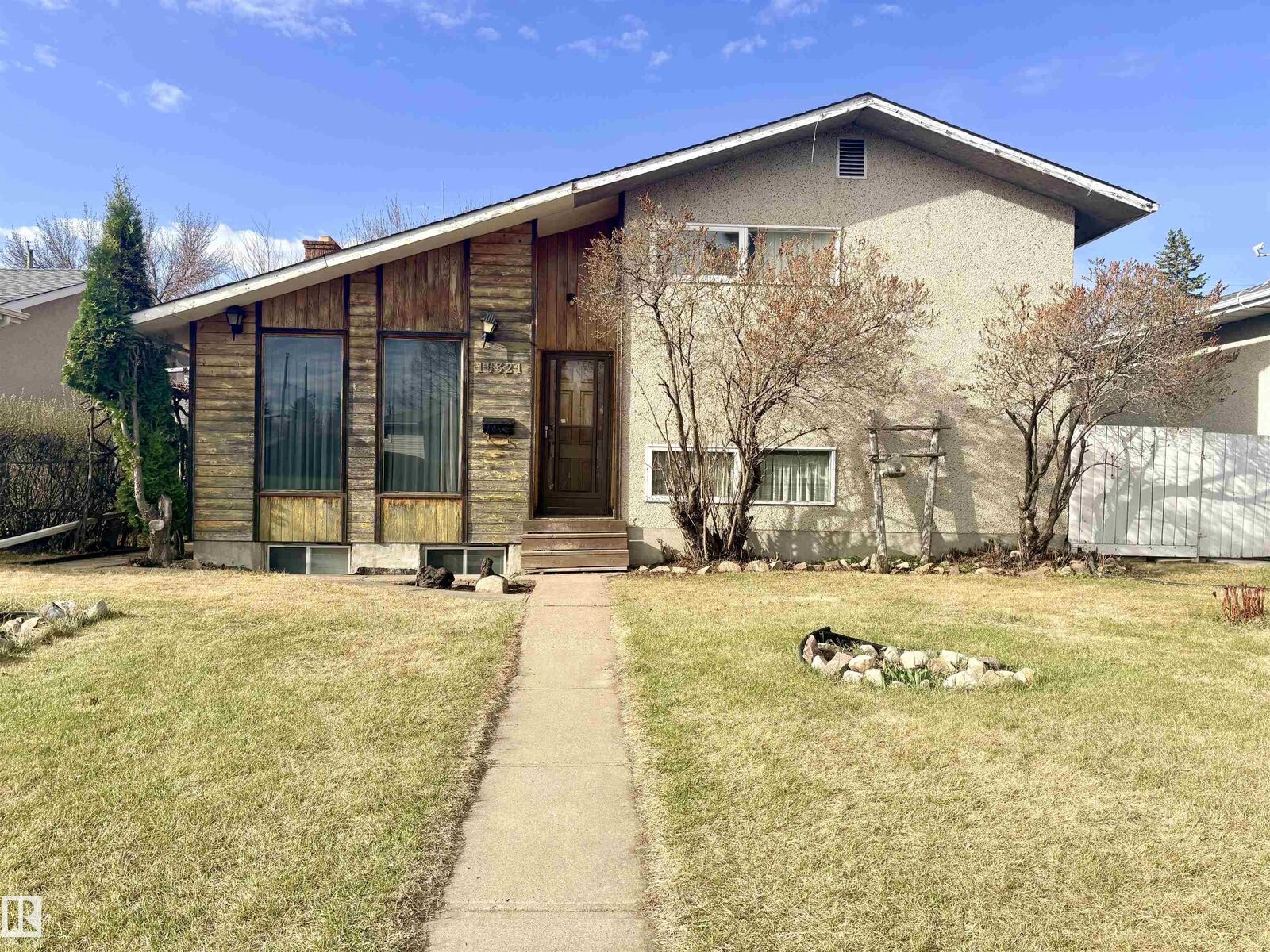 Property Photo:  16321 109A Avenue NW  AB T5P 1C5 